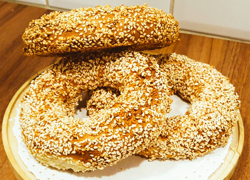 Produs nou la PETRU - Colac cu susan